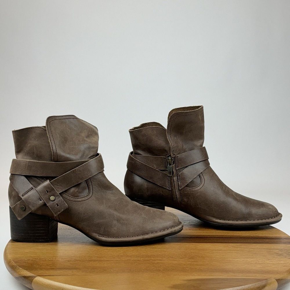 Womens Ugg Australia Elora Brown Leather Heeled Ankle Boots Booties Size 9.5‎ M